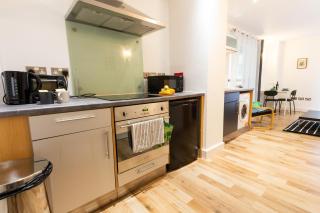 Cosy City Escape - 1Bed Apt with Balcony - Sheffield - 5