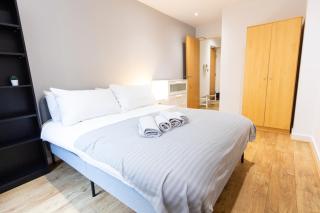 Cosy City Escape - 1Bed Apt with Balcony - Sheffield - 3