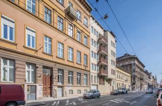 Izabella Harmony - Budapest - 6