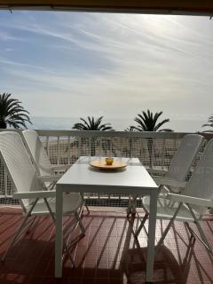 Primera línea de playa con preciosas vistas al mar - Cunit - 1