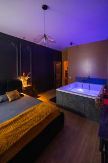 Dreamy Room - Evasion, balnéo & cinéma privé - Angers - 0