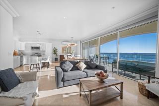 Luxury Ocean Front Modern Condo in Rosarito - 6