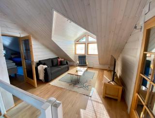 Hirsihuvila Kolilla, Villa Lumme - 2