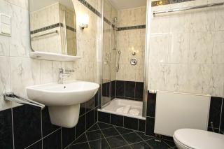 Terrasse, gratis Nutzung vom AHOI Erlebnisbad und Sauna in Sellin - Meeresblick FeWo 11 - Göhren - 3