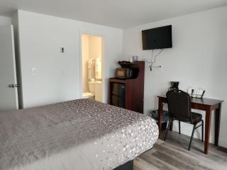 Eight Bar B Motel - Wilbur - 9