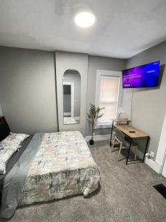 Chic Contemporary & Spacious 3br Townhome - Columbus - 8