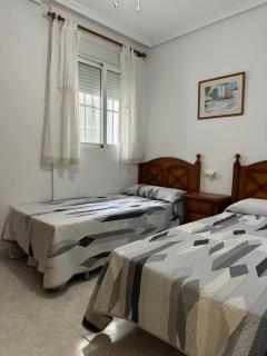 Apartamento muy cómodo en playa del cura - 0