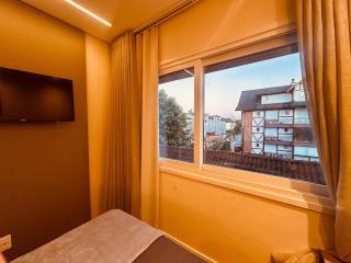 Apartamento frente Av Osvaldo Aranha Centro Canela - Canela - 3