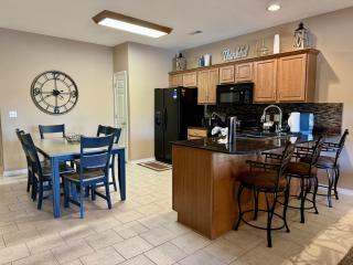 Lower Level Condo B-3 - Hollister - 8
