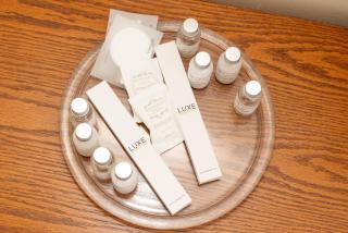 Room in cozy house close to Lawrence Ave, WiFi, parking - Toronto - 1