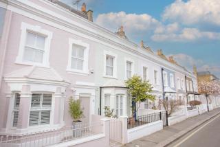 Luxury Fulham Townhouse with cinema room - 9