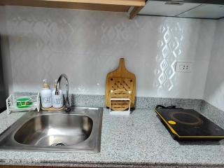 Skyline Suite 510 at Mesavirre Garden Residences - Bacolod - 7