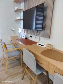 Skyline Suite 510 at Mesavirre Garden Residences - Bacolod - 5
