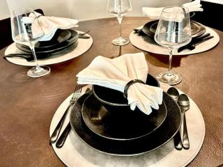 Cozy Large 1 Bedroom Condo by UCLA - Los Angeles - 1