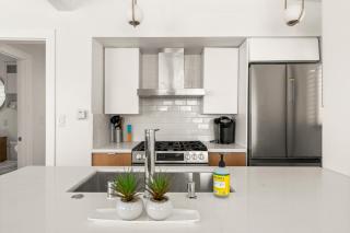 NEW! Ocean View Mid-Century Modern Beach House - Manhattan Beach - 3