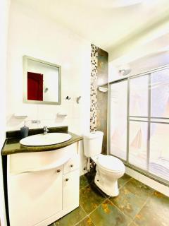 Cascada Apartment 3 Bedrooms 2 Bath - Baños - 1