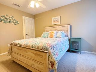 Beach House That Sleeps 14 With Pool, Gym, Beach Access - Panama City Beach - 7