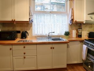 Friendship Cottage - Whitby - 4