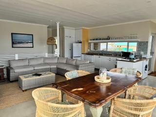 Secrets 2 at Waterkant 7 - Jeffreys Bay - 9
