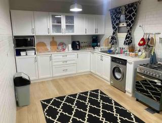 Relax & Rest - Near Airport - 4