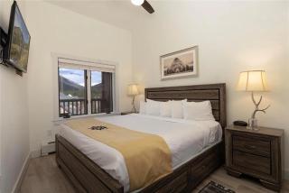 Full Renovated 1BR -Walk to Gondola & Kids Ski Free condo - 3