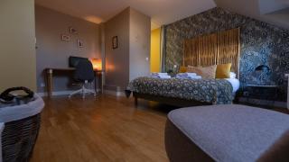 Chambres au coeur du quartier historique - Maison Alternativi - 7