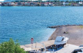 Three-Bedroom Holiday Home In Sibenik - Šibenik - 6