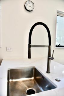 Groups Wanted Stylish 3BR City Pad 3 Baths Onsite Garage - 4