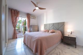 Apartamento 2BR, Lorcrimar 4 Puerto Banús - Marbella - 2