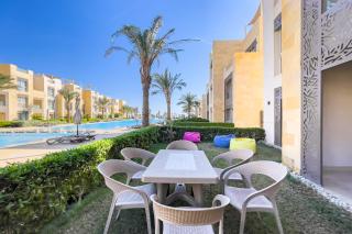 Roomy & Relaxed 1BDR Mangroovy Free Beach & Pool - Hurghada - 1