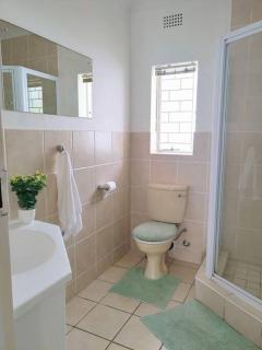 Khangi's Home with Ocean Views - Plettenberg Bay - 7