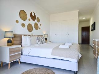 GOLDEN SUN - Sunny Balcony, Sea View, Beach, AC - Carvoeiro - 1