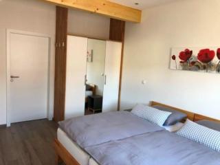 Guesthouse-Coburg - Großheirath - 6