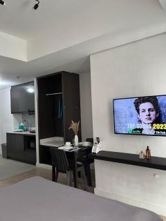 Condotel 1 Bedroom Across SM Aura - Manila - 2