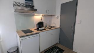 STUDIO avec PARKING TOUT A PIED et CALME - 2