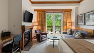 1206 Lodge At Spruce Peak Ski In Ski In Ski Out King Studio By Stowe Mountain Rentals - 9