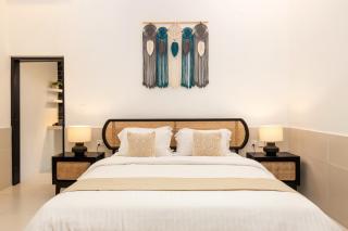 Villa De Miel 3BR Private Pool Canggu Berawa - Canggu - 2