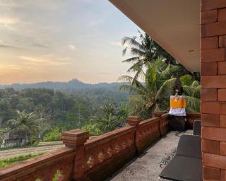 GJ Guest House Sidemen - 1