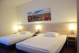 AMBER ECONTEL - Munich - 8