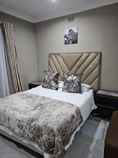 Peaceful Stay - Deluxe Suite 2 - Sasolburg - 0