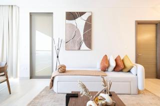 2BR Luxury Stay with Starry Ceiling - 9