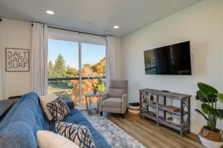 1 Mi to Ski Area Penthouse Condo in Traverse City - 0