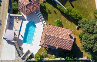 2 Bedroom Cozy Home In Vlasici - Krsan - Kršan - 5
