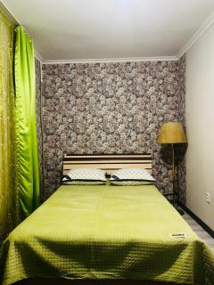 Ахметова 10 - 7