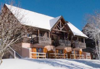 Super Besse 5/6 pers. Vue sur les monts du cantal - 0