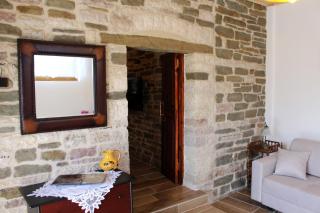 Traditional Stone House in Gjirokastër Old Town - 2