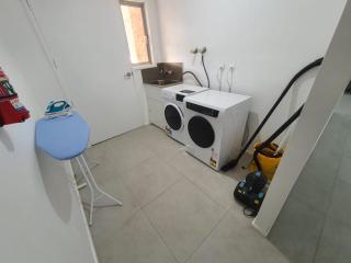 Tamalyn Court Comfort - 8