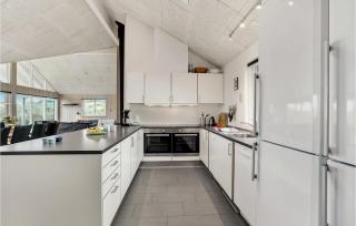 7 Bedroom Nice Home In Hvide Sande - 6