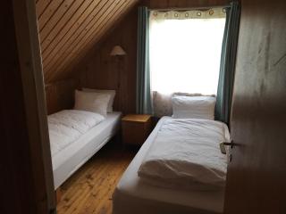 Enesi holiday house - - 9