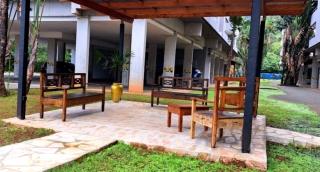 Aptº TOP 2 Quartos com Varanda, 400 m da Praia, em Condomínio com Piscinas, Sala, Smart TV, Sofá Cama, com 2 Banheiros, Cozinha Planejada Completa, Wi-Fi 200 mbps, Ares-condicionados, Churrasqueira, Máquina de Lavar e Tanque, Estacionamento, Portaria 24 h - Ubatuba - 3